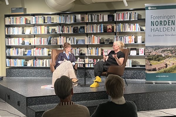 Linda Skaaret i samtale med Dorthe Nors.
